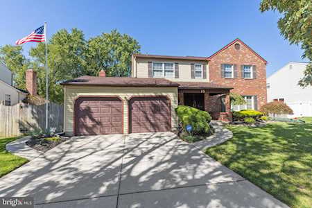15 Westbrook Dr Cherry Hill, NJ 08003