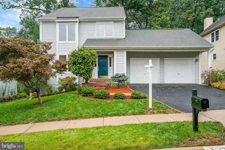 8622 Lauren Dr Springfield, VA 22153
