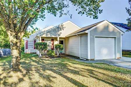 1922 Sunset Village Dr Charlotte, NC 28216