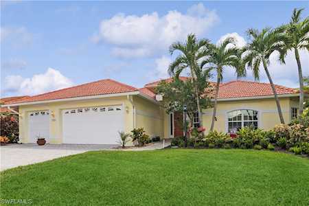 9796 Alhambra Ln Bonita Springs, FL 34135