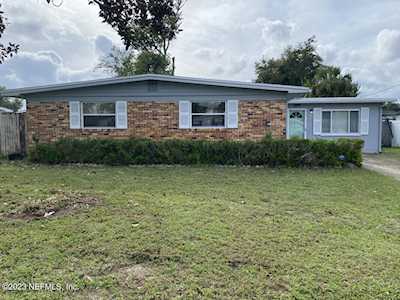 11252 Emuness RD Jacksonville, FL 32218
