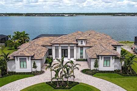 18354 Blue Eye Loop Fort Myers, FL 33913