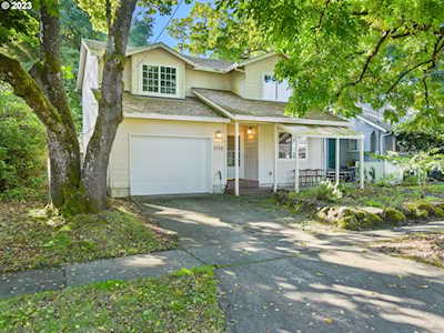 3708 N Russet ST Portland, OR 97217