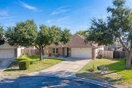 110 Kaki CV Hutto, TX 78634