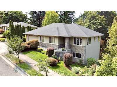 8209 SE 138th DR Portland, OR 97236