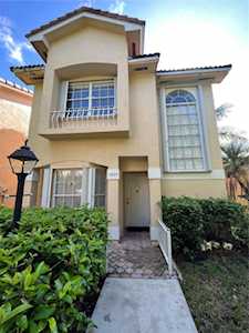 15224 SW 111th St Miami, FL 33196