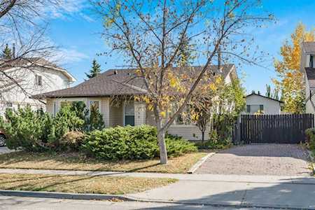 756 Woodpark Blvd SW Calgary, AB T2W 3R8