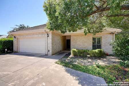 12 Bryanston Ct San Antonio, TX 78218