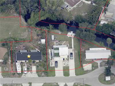 9779/9781 Montana Ct Bonita Springs, FL 34135
