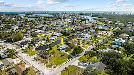 4817 Tarpon Ave Bonita Springs, FL 34134