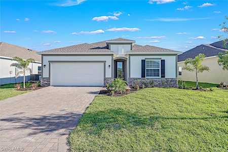8925 Cascade Price Circle North Fort Myers, FL 33917