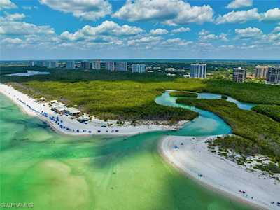 6001 Pelican Bay Blvd #702 Naples, FL 34108