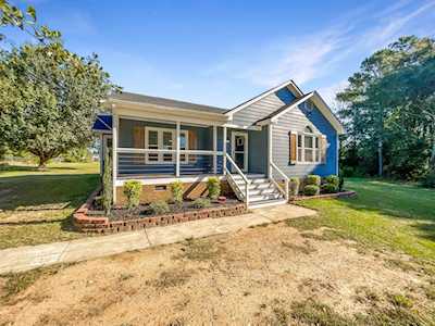 208 Deep Creek Drive Clayton, NC 27520
