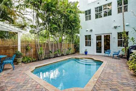 952 SW 7th St #952 Fort Lauderdale, FL 33315