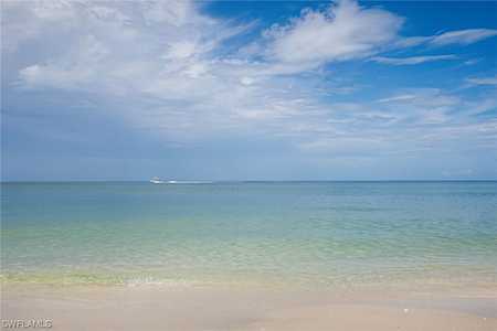 40 Seagate Dr #802-A Naples, FL 34103