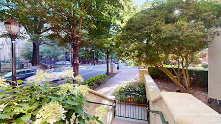 300 W 5th St Charlotte, NC 28202