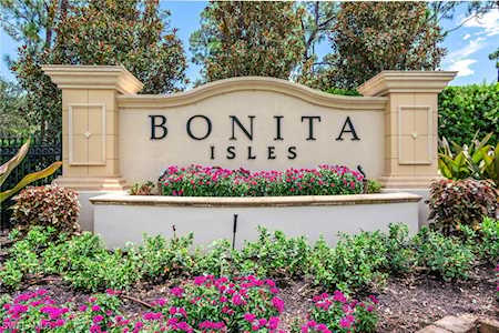 9123 Isla Bella Circle Bonita Springs, FL 34135