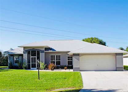 18101 Wells Rd North Fort Myers, FL 33917