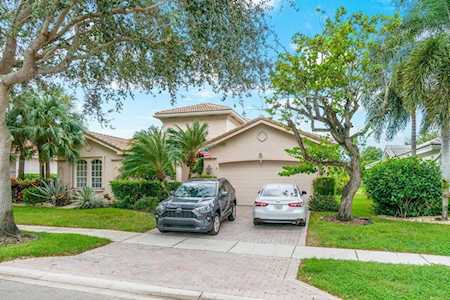 6830 Fiji Circle Boynton Beach, FL 33437