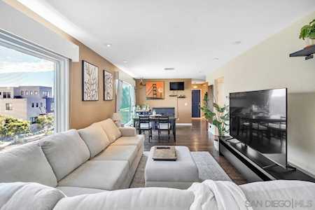540 Hawthorn #2A San Diego, CA 92101