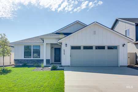 6939 W Dakota Creek Dr Meridian, ID 83646