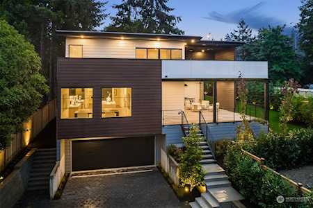7826 115th Place NE Kirkland, WA 98033