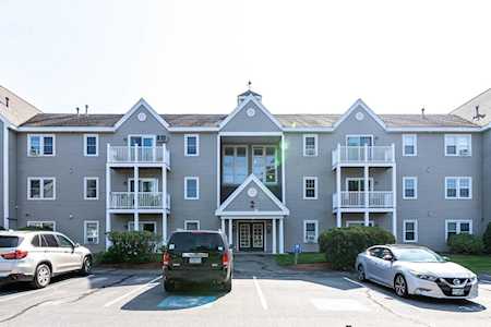 2 Maple Ridge Dr #32 Merrimack, NH 03054