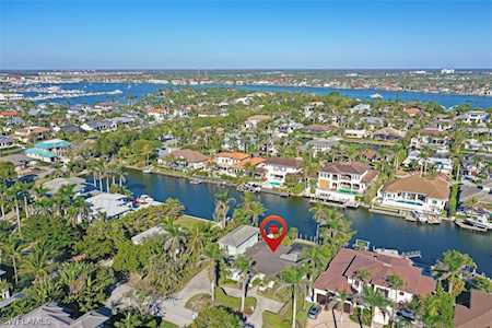 1935 S 5th St Naples, FL 34102