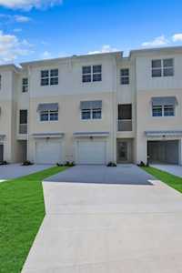 9918 Key Haven Rd Seminole, FL 33777