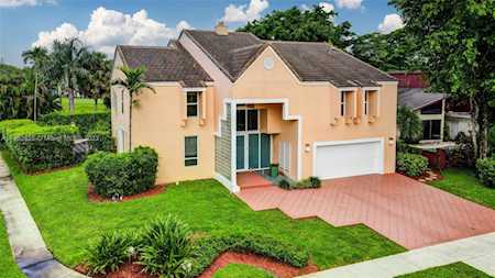 600 Mockingbird Ln Plantation, FL 33324