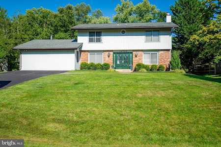 18729 Considine Dr Brookeville, MD 20833