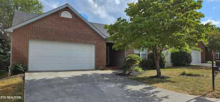 251 Eaton Village Trace Lenoir City, TN 37771