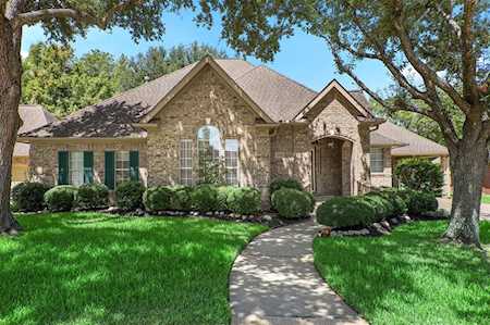 3802 Cherry Hills Ln Pasadena, TX 77505