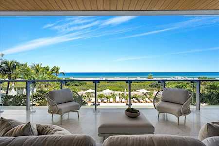 5775 Collins Ave #303 Miami Beach, FL 33140