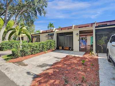 7751 SW 102nd Pl Miami, FL 33173