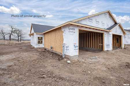 141 Beacon Harbor Circle East Moline, IL 61244