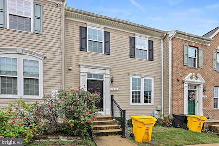 7244 Dorchester Woods Ln Hanover, MD 21076
