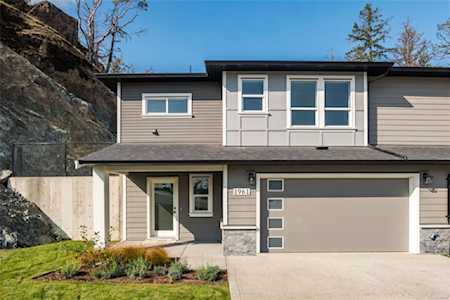 1961 West Park Lane View Royal, BC V9B 3R9
