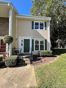 1066 Surry Ln Gastonia, NC 28054