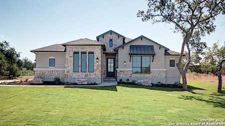 475 Curvatura New Braunfels, TX 78132