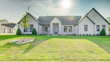 6446 N Dogwood Trl Owasso, OK 74055