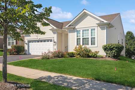 3121 Rockwell Circle Mundelein, IL 60060