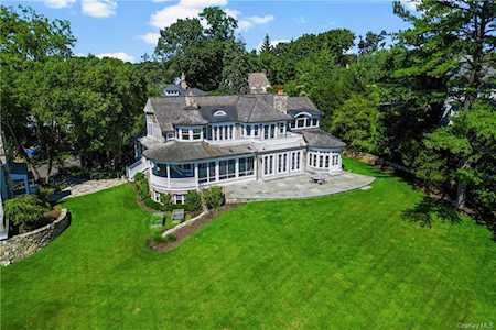 61 Woodbine Ave Larchmont, NY 10538