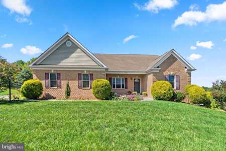6670 Wind Ridge Rd Mount Airy, MD 21771