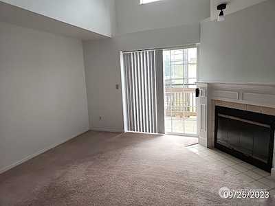 22810 30th Ave S #B301 Des Moines, WA 98198