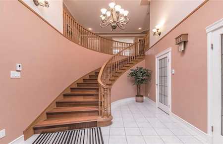 8400 Saunders Road Richmond, BC V7A 2A5