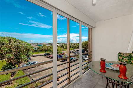 2850 Somerset Dr #318L Lauderdale Lakes, FL 33311