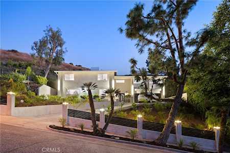 2130 Sapra St Thousand Oaks, CA 91362