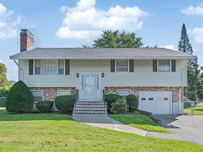 55 Silver Hill Lane Waltham, MA 02451