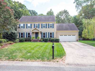 2526 Oxborough Dr Matthews, NC 28105